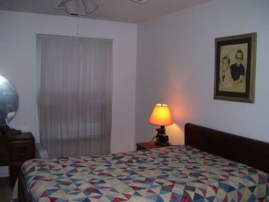 1362 S Glen Cir unit E, Aurora, IL 60506 - photo 7