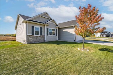 7916 NW 95th St, Johnston, IA 50131 - photo 2
