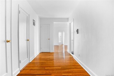 Netherland Gardens Cooperative unit 5D, Bronx, NY 10471 - photo 4