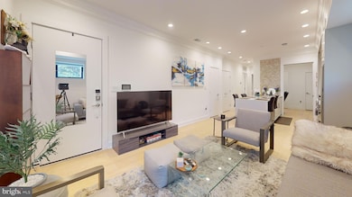 2642 39th St NW unit 2, Washington, DC 20007 - photo 3