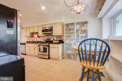 3613 Old Baltimore Dr, Olney, MD 20832 - photo 5