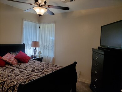 10450 Wolbrook St, Houston, TX 77016 - photo 7