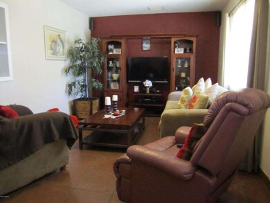 450 S Nevada Way 003