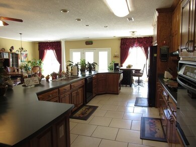 51 Hillsway Dr unit 1, Douglas, GA 31535 - photo 7