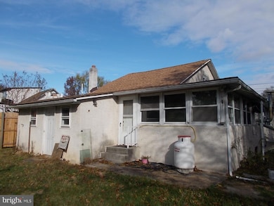 24 4th St, Douglassville, PA 19518 - photo 5