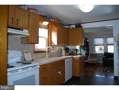 612 Emerson Ave, Reading, PA 19605 - photo 7