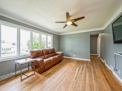 3317 Sue Ln NW, Cedar Rapids, IA 52405 - photo 5