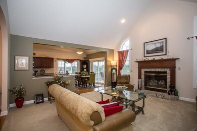 10310 Doubletree Dr S, Crown Point, IN 46307 - photo 2