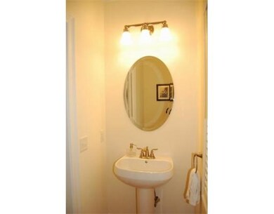 66 Milner St unit 66, Waltham, MA 02451 - photo 7