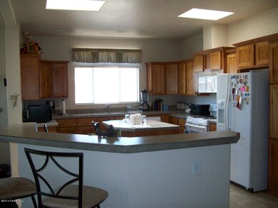 24410 N Los Angeles St, Paulden, AZ 86334 - photo 2