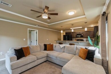 22_1923CrosscreekCir_2027_FlexMLS800x600