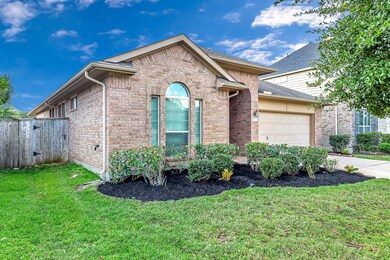 27523 Huggins Crest Ct, Fulshear, TX 77441 - photo 2