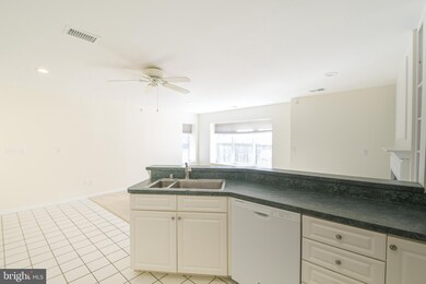 12105 Tullamore Ct unit 402, Lutherville Timonium, MD 21093 - photo 5