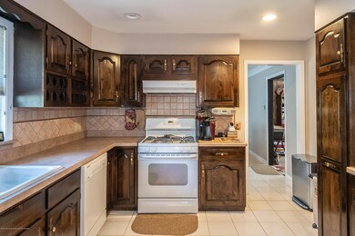 011_Kitchen (1)