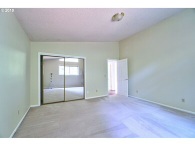 Bedroom, Primary