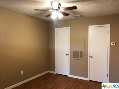 1409 N Bishop St unit 6, San Marcos, TX 78666 - photo 7