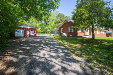 514 S Spring St, Manchester, TN 37355 - photo 2