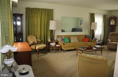 12401 Seabury Ln, Bowie, MD 20715 - photo 3