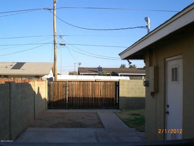 Alley R.V. Gates