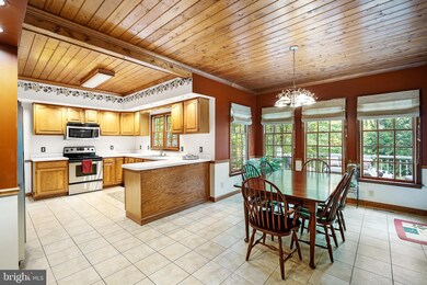 7111 Hillwood Ct, Spotsylvania, VA 22553 - photo 6