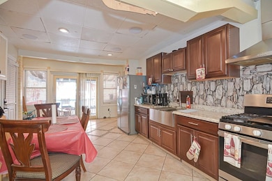 31-33 Milton St, Lawrence, MA 01841 - photo 6