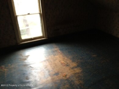 133 Willow Ave, Honesdale, PA 18431 - photo 5