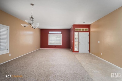 5605 Meadow Valley Ct unit 3, Bakersfield, CA 93312 - photo 5