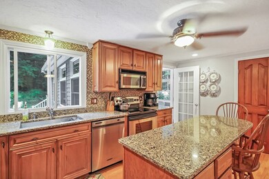 150 Chestnut St, Hudson, MA 01749 - photo 2