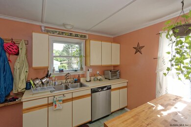 11 Chelton Ave, Troy, NY 12180 - photo 7