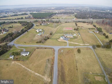 352 Wayside Mill Ln, Middletown, VA 22645 - photo 3