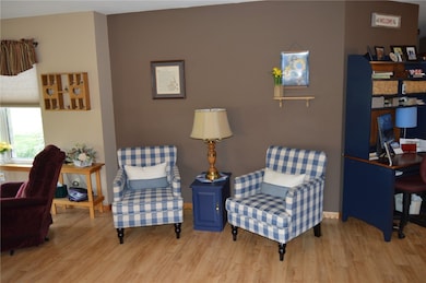 1509 12th Ave, Vinton, IA 52349 - photo 5