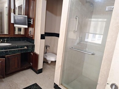 Cipriani Club Residences unit 735, New York, NY 10005 - photo 7