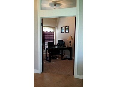 Studio/Study/Office.