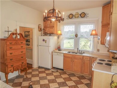 Another view of the kitchen. 
