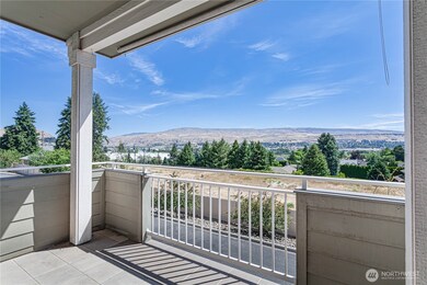 Views! Glimpses of the river