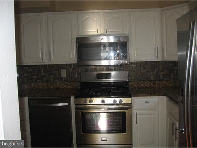 301 Lawrence Rd, Broomall, PA 19008 - photo 4