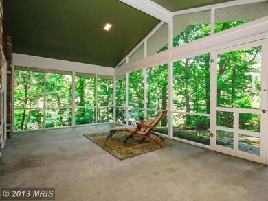 6359 Lakeview Dr, Falls Church, VA 22041 - photo 3