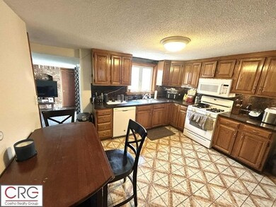 402 Cambridge St unit 2, Cambridge, MA 02141 - photo 6