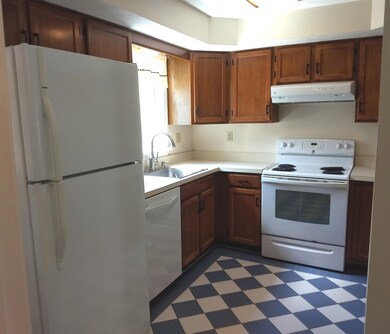 Fully applianced kitchen