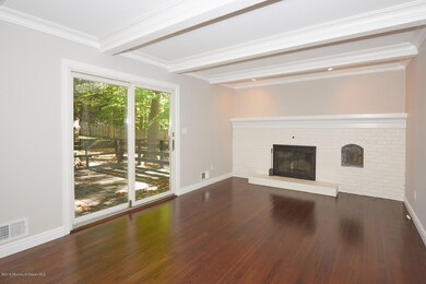 8 Tall Tree Family Room