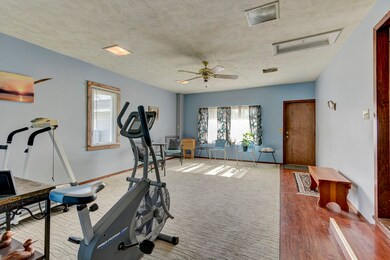 302 Main St_07