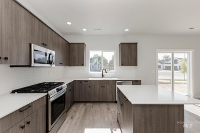 2415 N Silver Wolf Ave, Star, ID 83669 - photo 7