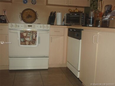 8388 SW 152nd Ave unit 255, Miami, FL 33193 - photo 7