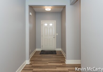 2_Entrance-1