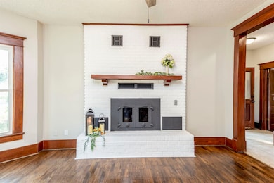 506 N Main St, Moline, KS 67353 - photo 4