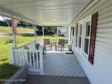 6149 Snyders Church Rd unit Trlr 25, Bath, PA 18014 - photo 5