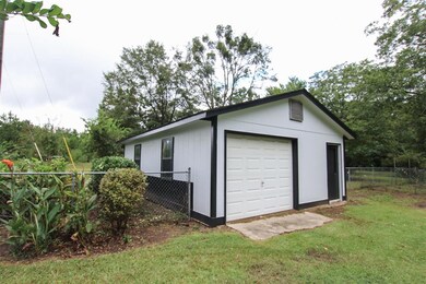 945 Dunbar Rd, Warner Robins, GA 31093 - photo 5