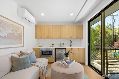 220 21st Ave E, Seattle, WA 98112 - photo 6