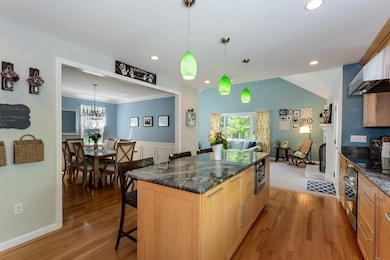 41 Carver Hill Rd, Marlborough, MA 01752 - photo 7