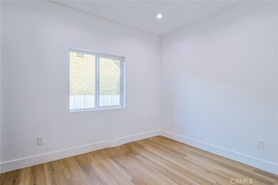 4848 W 17th St unit 1/2, Los Angeles, CA 90019 - photo 7